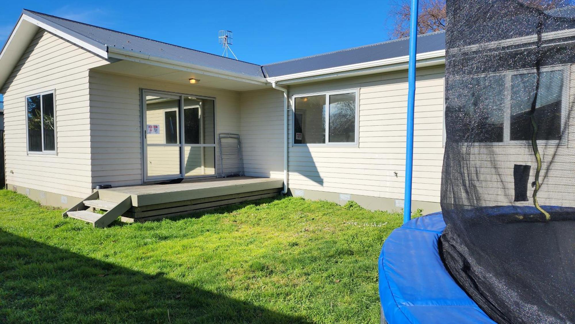 Oaktree Entire Holiday Home, Sleeps 8 To12 Rotorua Exterior foto