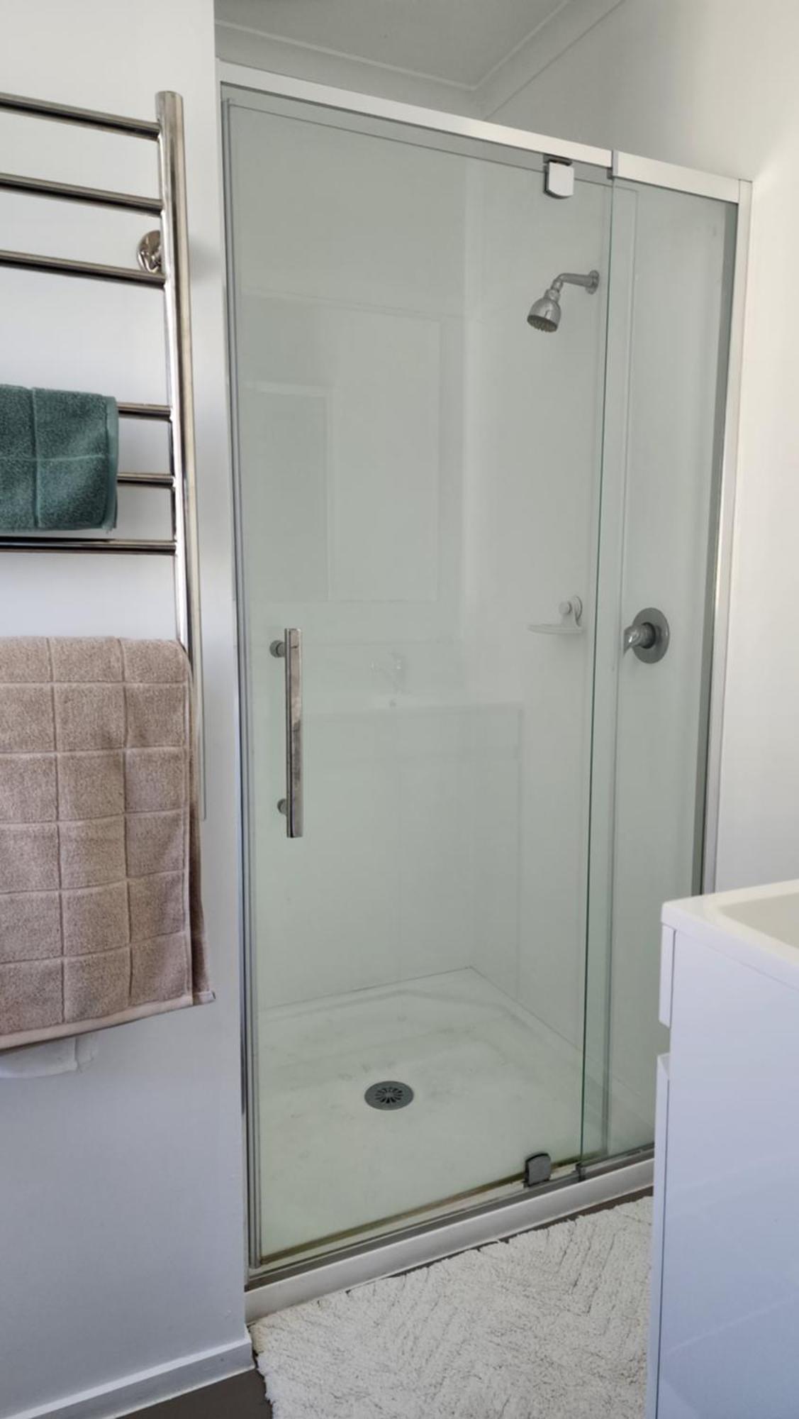Oaktree Entire Holiday Home, Sleeps 8 To12 Rotorua Exterior foto