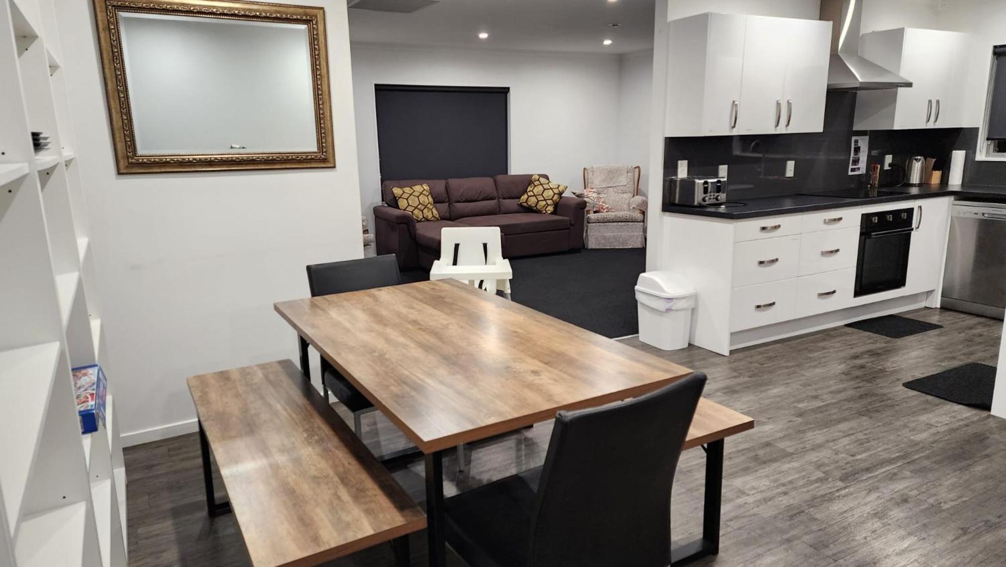 Oaktree Entire Holiday Home, Sleeps 8 To12 Rotorua Exterior foto